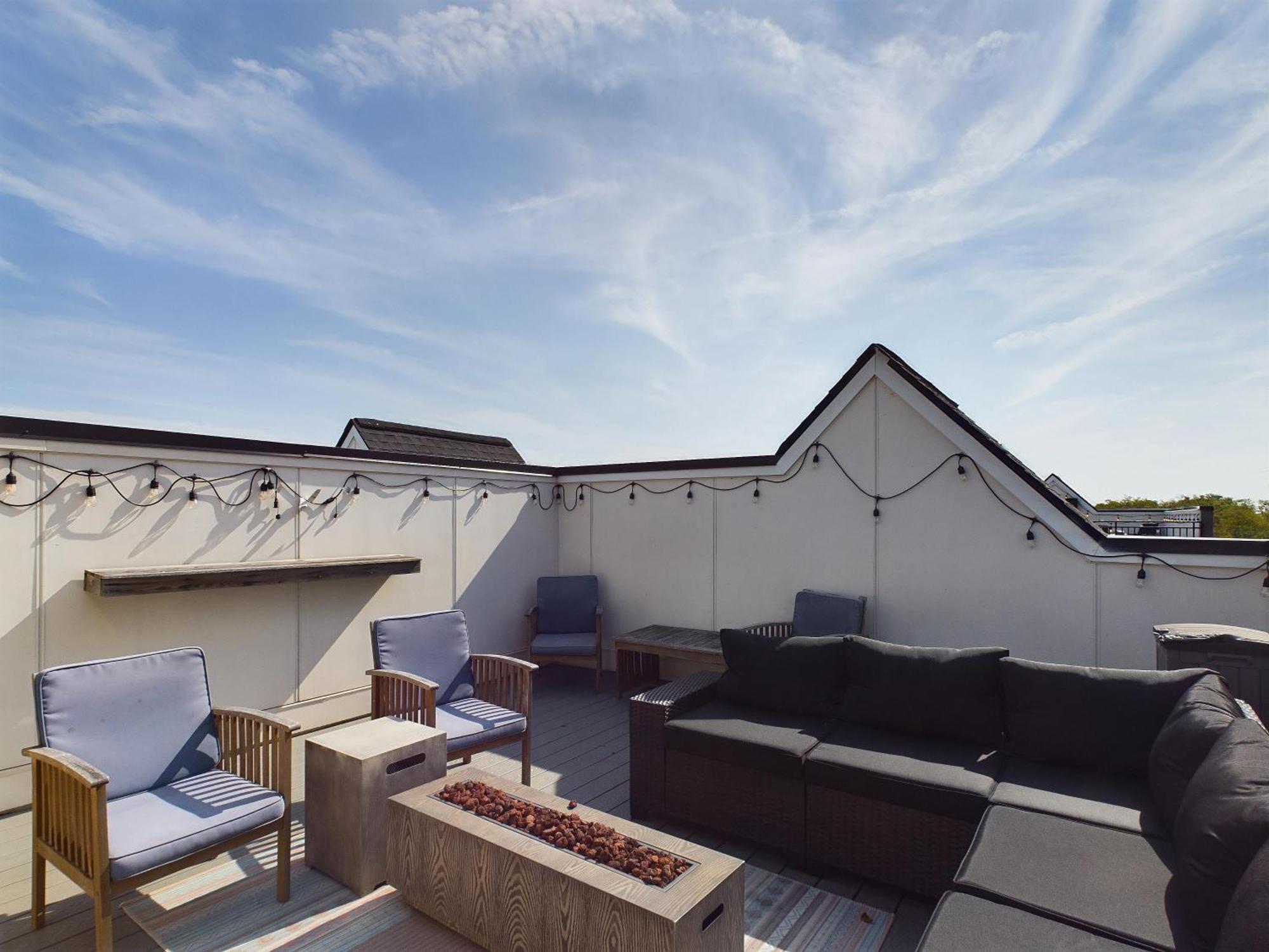 Country Lyric - Mins To Downtown - Rooftop Deck Nashville Bagian luar foto